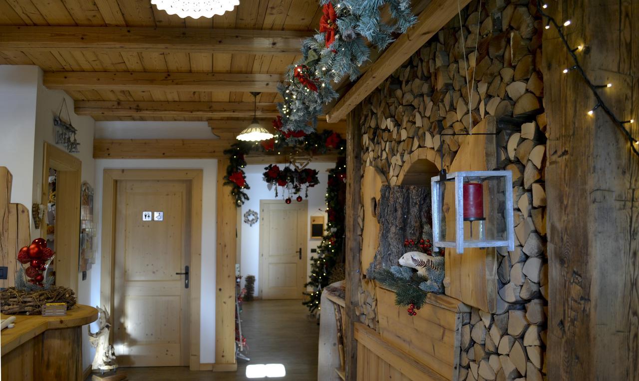Agriturismo Dalla Natura La Salute Giustino Eksteriør billede