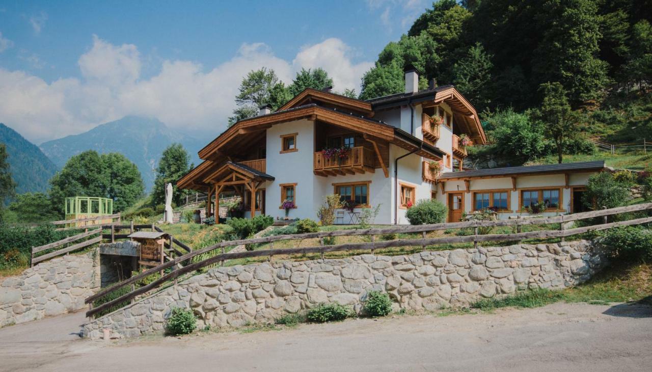 Agriturismo Dalla Natura La Salute Giustino Eksteriør billede